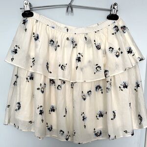 NWOT Universal Thread Cream Bubble Mini Skirt